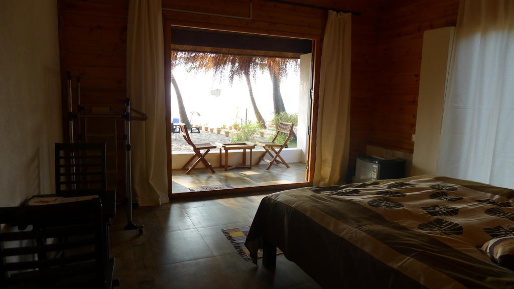 Mamagoa Resort Morjim Room photo