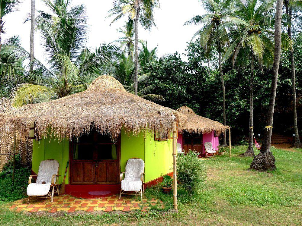 Mamagoa Resort Morjim Exterior photo