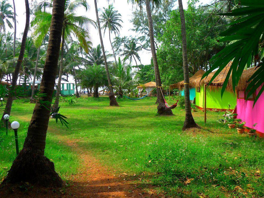Mamagoa Resort Morjim Exterior photo