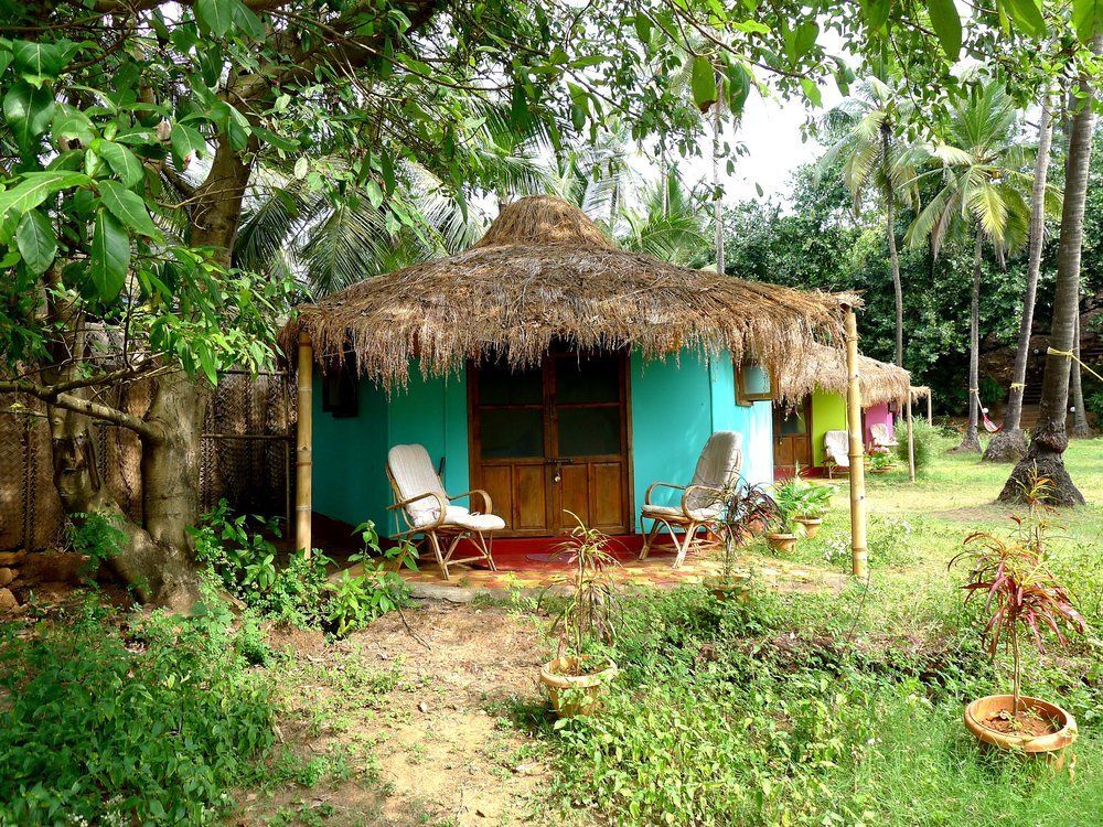 Mamagoa Resort Morjim Exterior photo