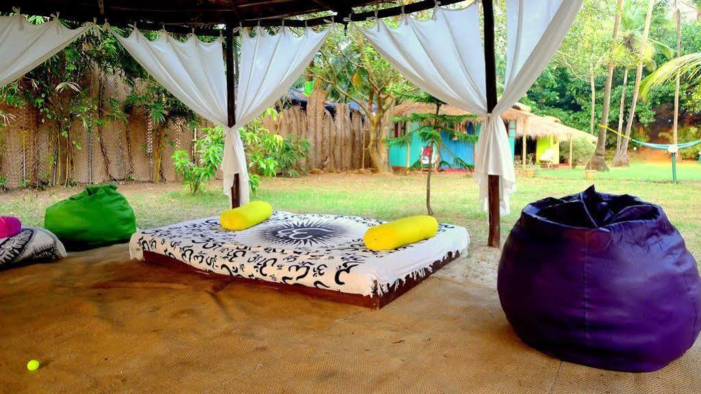 Mamagoa Resort Morjim Exterior photo