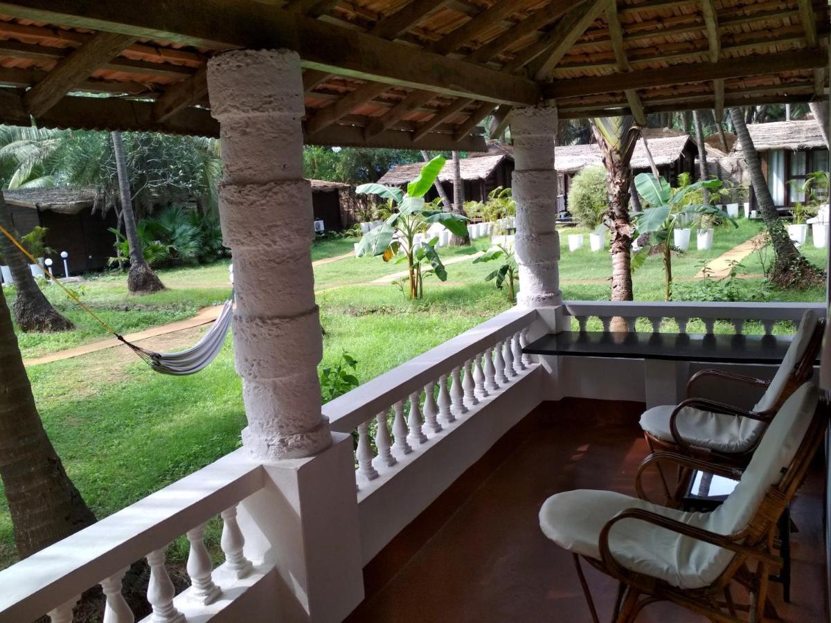Mamagoa Resort Morjim Exterior photo