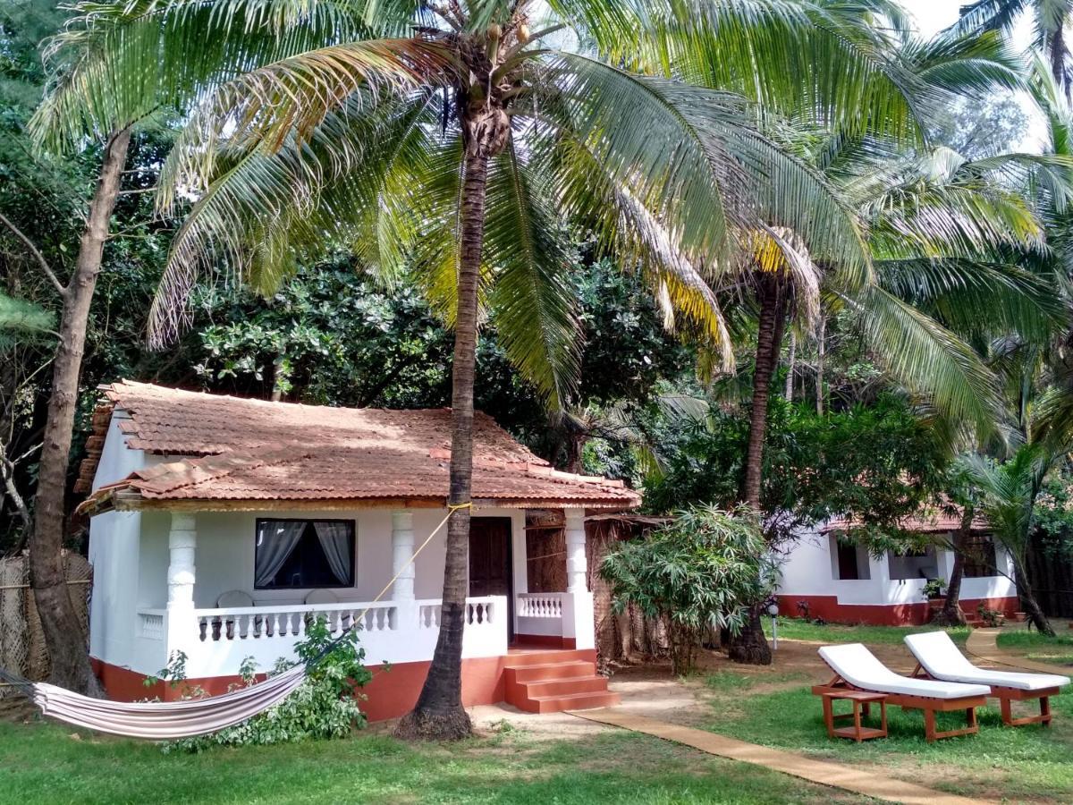 Mamagoa Resort Morjim Exterior photo